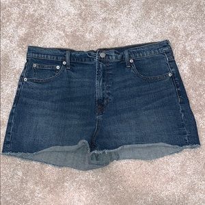 GAP 3 inch high rise denim shorts